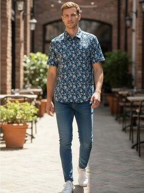 Robert Graham Men's Blue Floral Short-Sleeve Button-Up Shirt sz Large